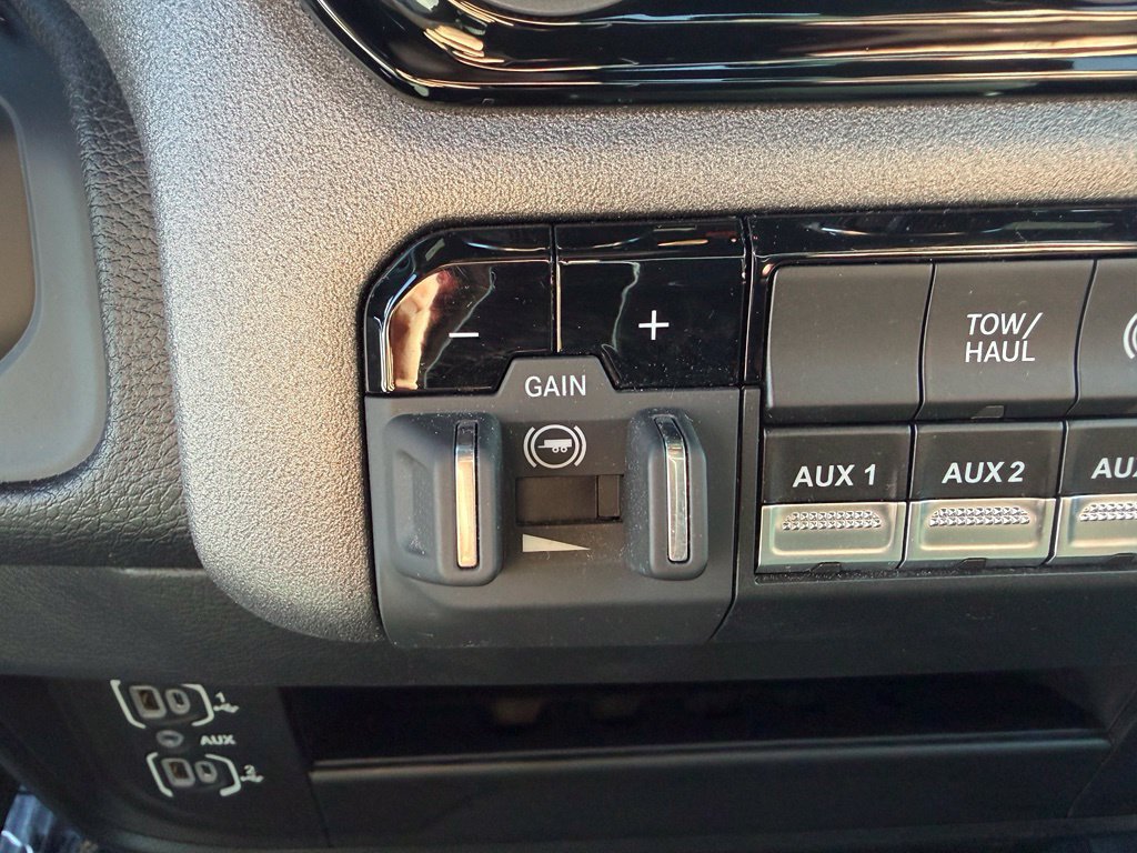 Used 2025 RAM 5500 Tradesman AWD/4WD image 9