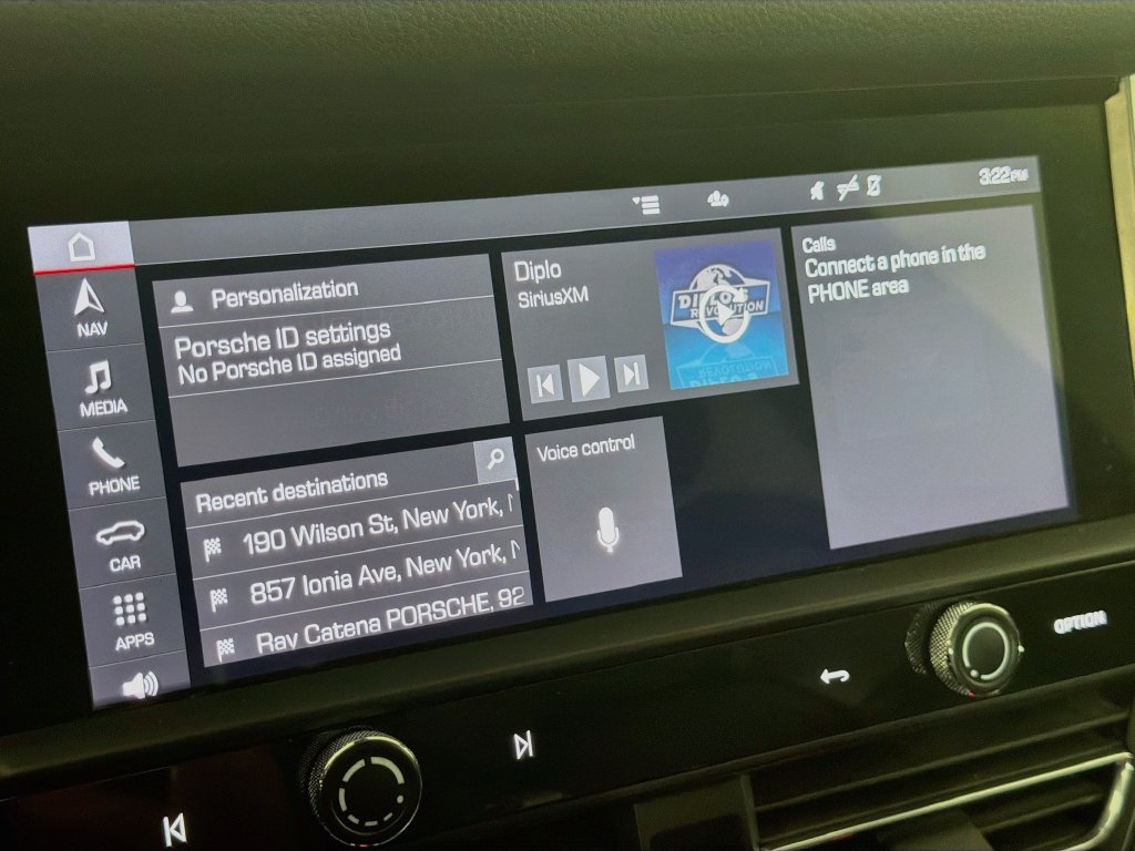 Certified 2023 Porsche Macan AWD/4WD image 15