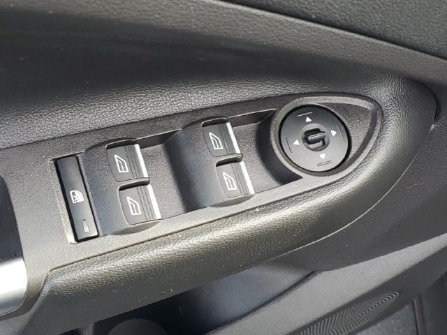 Used 2019 Ford Escape Titanium AWD/4WD image 17