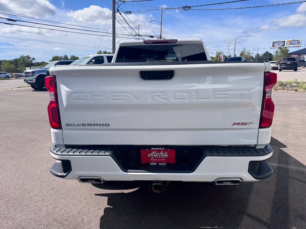 Used 2024 Chevrolet Silverado 1500 RST w/ Z71 Off-Road Package AWD/4WD image 4