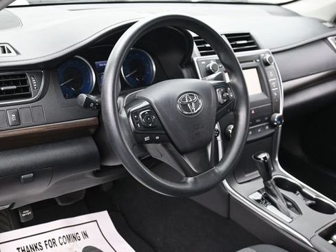 Used 2017 Toyota Camry LE FWD image 15