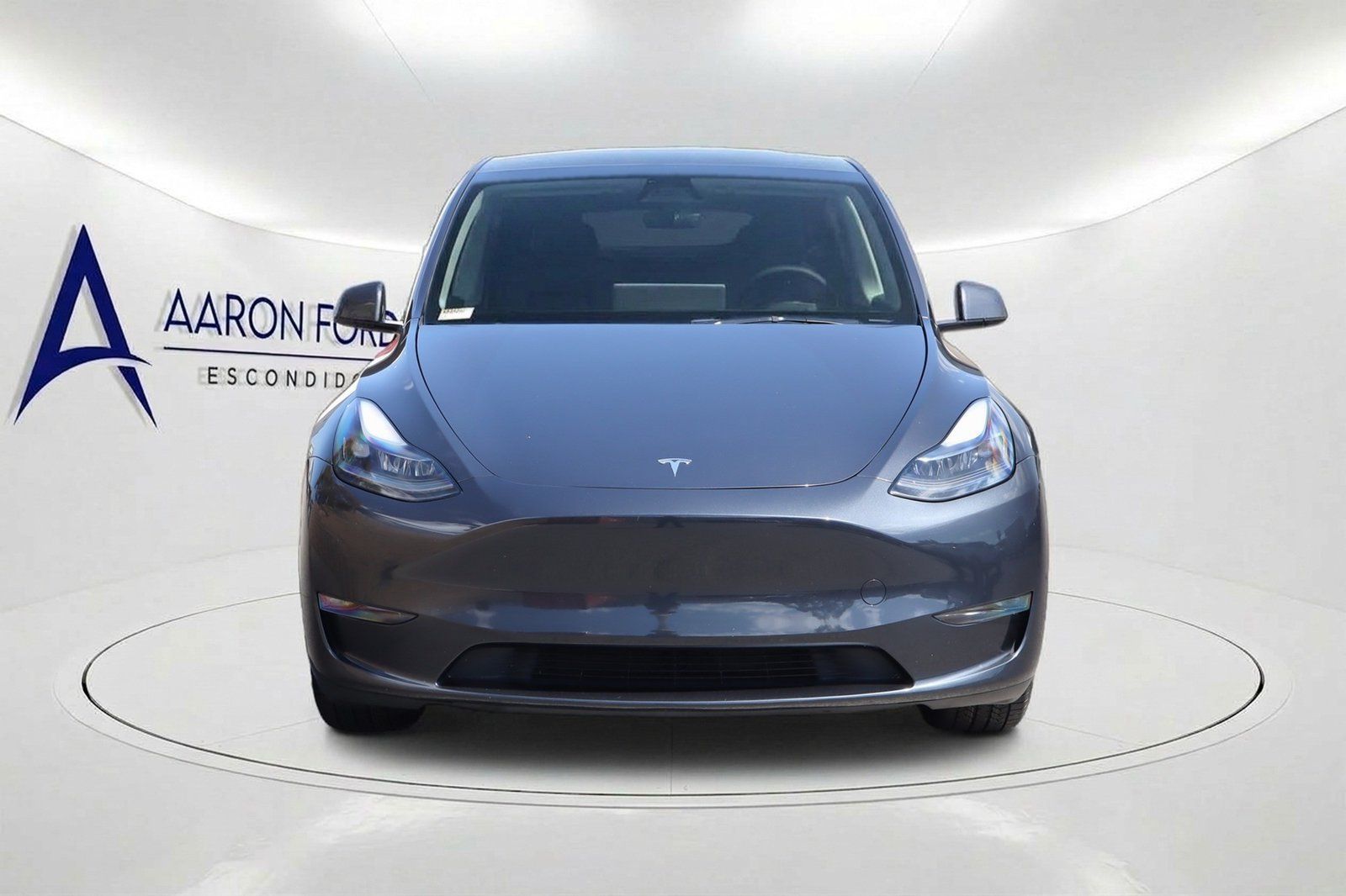 Used 2024 Tesla Model Y Long Range RWD image 2