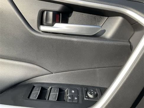 Used 2025 Toyota RAV4 XLE image 14