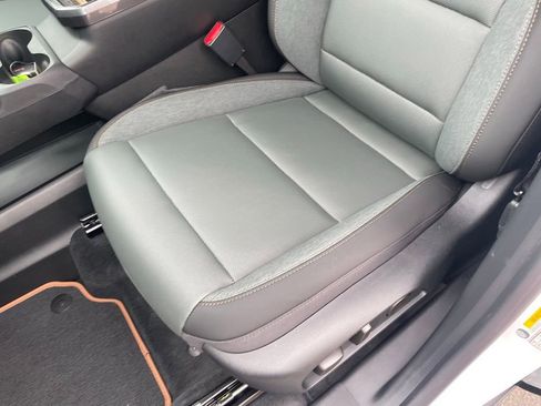 New 2026 GMC Terrain AT4 AWD/4WD image 23