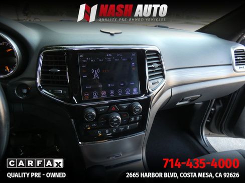 Used 2019 Jeep Grand Cherokee Laredo w/ 18" Wheel & 8.4" Radio Group RWD image 38