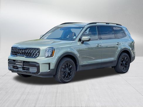 Certified 2025 Kia Telluride AWD image 3