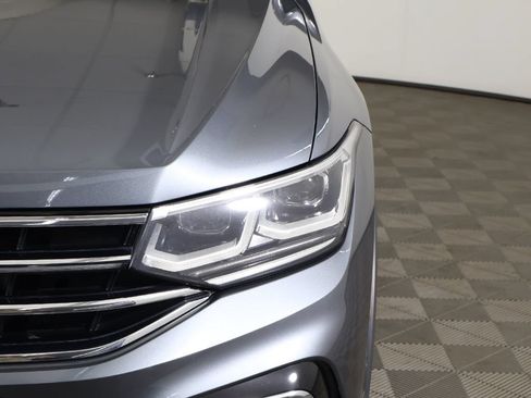 Used 2022 Volkswagen Tiguan SEL R-Line AWD/4WD image 17