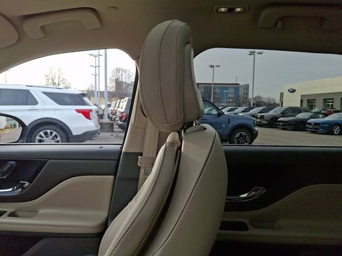 Used 2020 Lincoln Corsair Reserve w/ Equipment Group 201A image 17