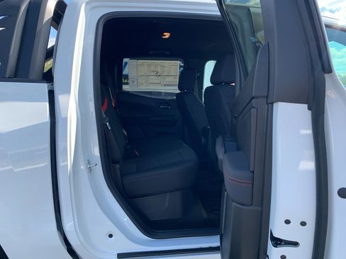 New 2025 Chevrolet Colorado Z71 w/ Midnight Edition image 27