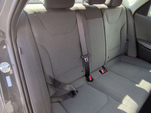 Used 2025 Kia K4 FWD image 32