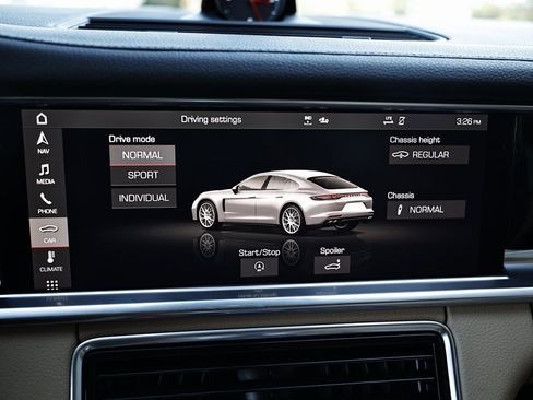 Used 2021 Porsche Panamera 4 image 41