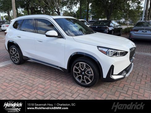 New 2026 BMW X1 xDrive28i w/ Technology Package AWD/4WD image 1