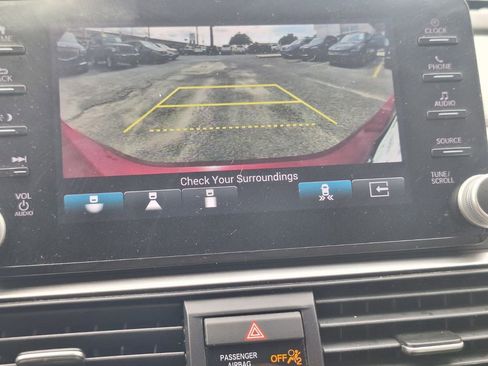 Used 2022 Honda Accord EX-L image 16