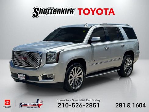 Used 2017 GMC Yukon Denali RWD image 1