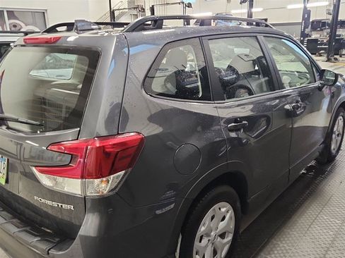 Used 2023 Subaru Forester AWD/4WD image 4