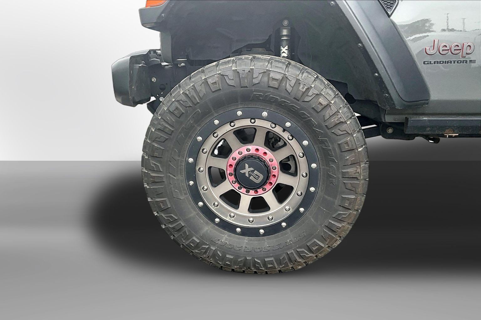 Used 2023 Jeep Gladiator Rubicon w/ Cold Weather Group AWD/4WD image 3