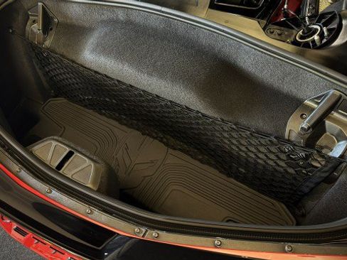 Used 2024 Chevrolet Corvette Stingray Premium Cpe w/ Z51 Performance Package RWD image 31