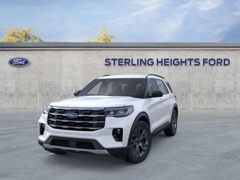 New 2026 Ford Explorer Active w/ Active Comfort Package AWD/4WD image 2