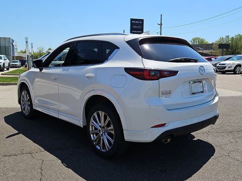 Used 2023 MAZDA CX-5 Signature AWD/4WD image 4