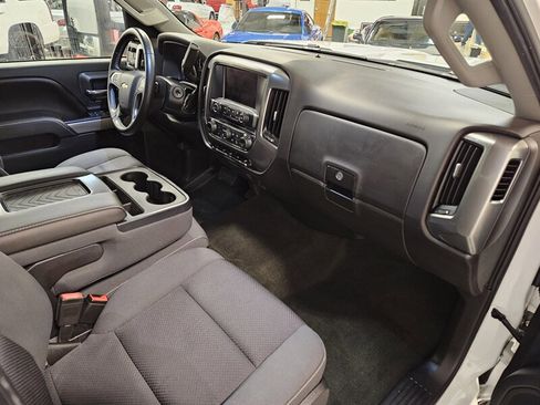 Used 2016 Chevrolet Silverado 2500 LT w/ LT Convenience Package image 2