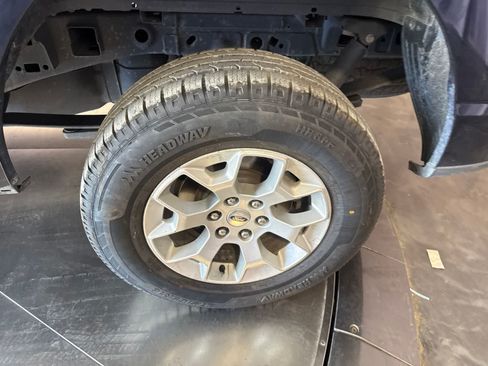 Used 2023 Ford F150 XLT AWD/4WD image 12