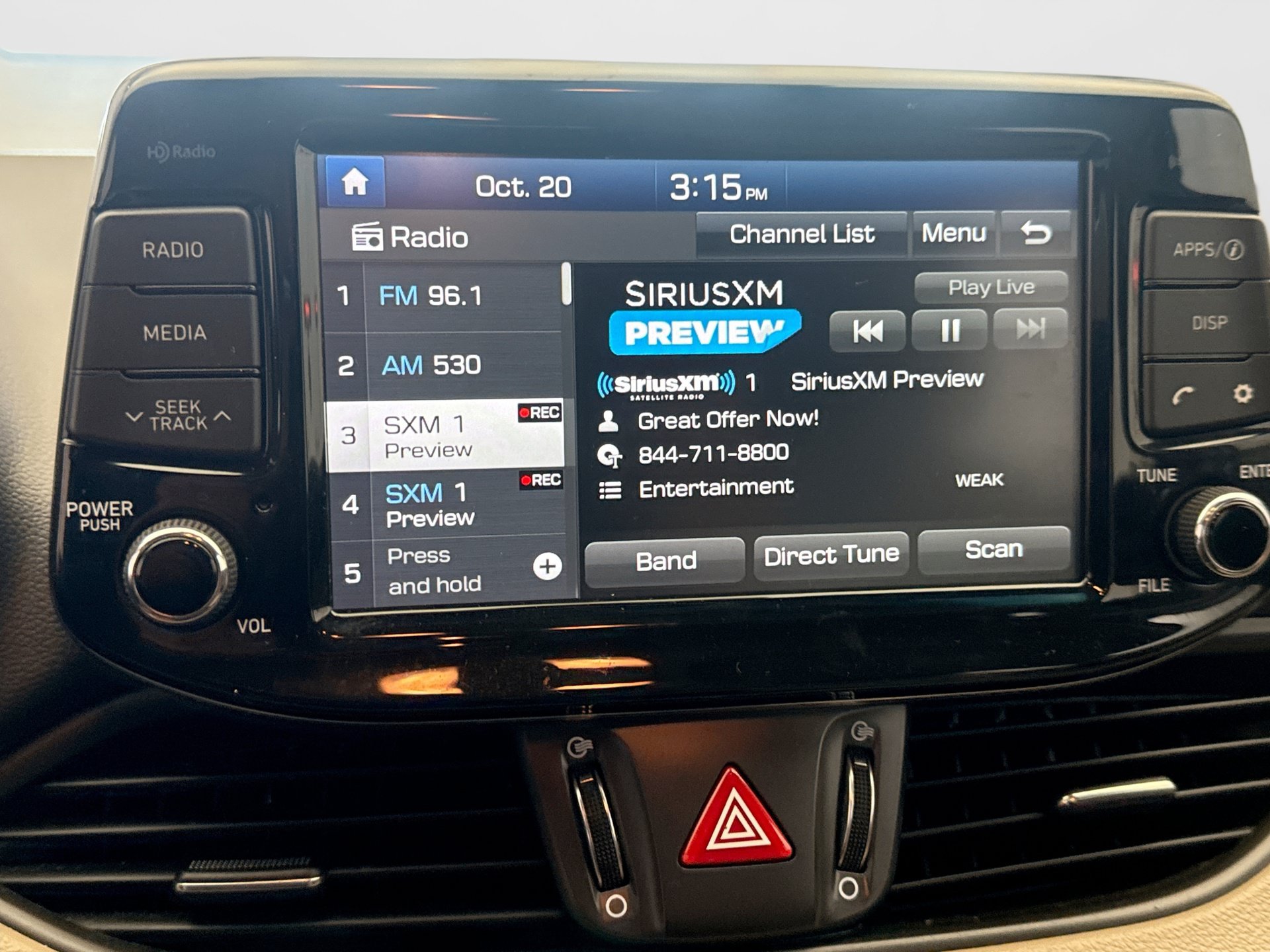 Used 2020 Hyundai Elantra GT FWD image 14