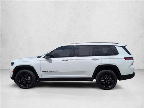 Used 2022 Jeep Grand Cherokee L Laredo AWD/4WD image 9