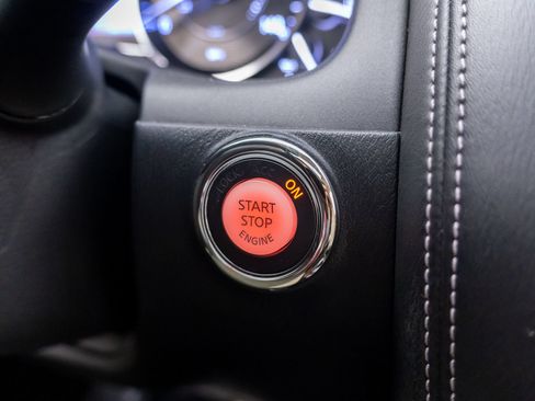 Used 2019 Nissan Armada Platinum w/ Captain's Chairs Package AWD/4WD image 22