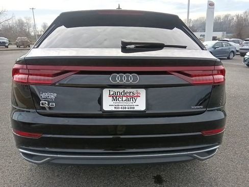 Used 2023 Audi Q8 Premium image 4