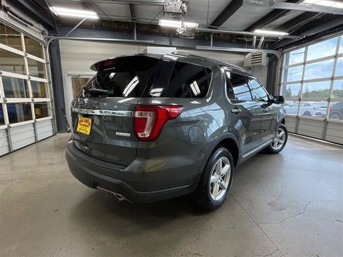 Used 2018 Ford Explorer XLT w/ Class II Trailer Tow Package FWD image 5