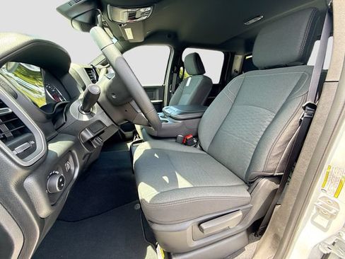 New 2026 RAM 3500 Tradesman AWD/4WD image 16
