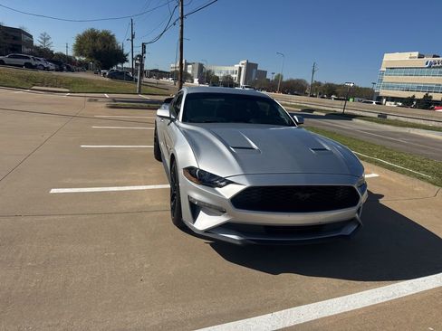 Used 2018 Ford Mustang Coupe w/ Equipment Group 101A image 14