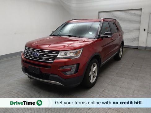 Used 2017 Ford Explorer XLT w/ Equipment Group 202A AWD/4WD image 1