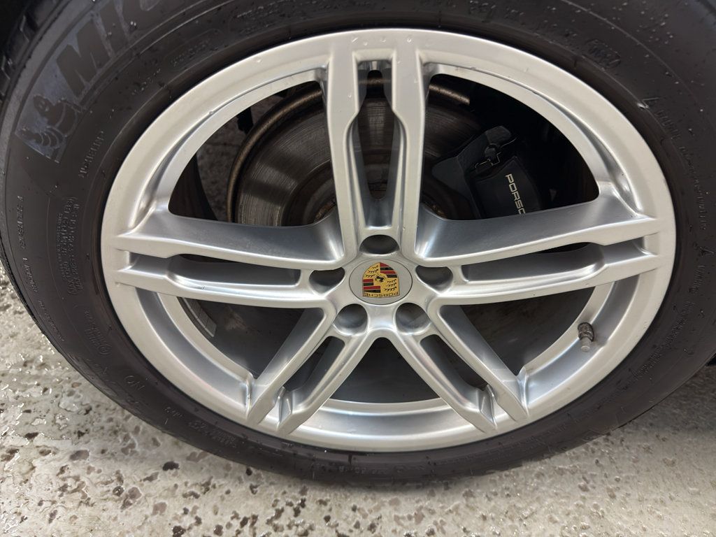 Used 2021 Porsche Macan AWD/4WD image 37