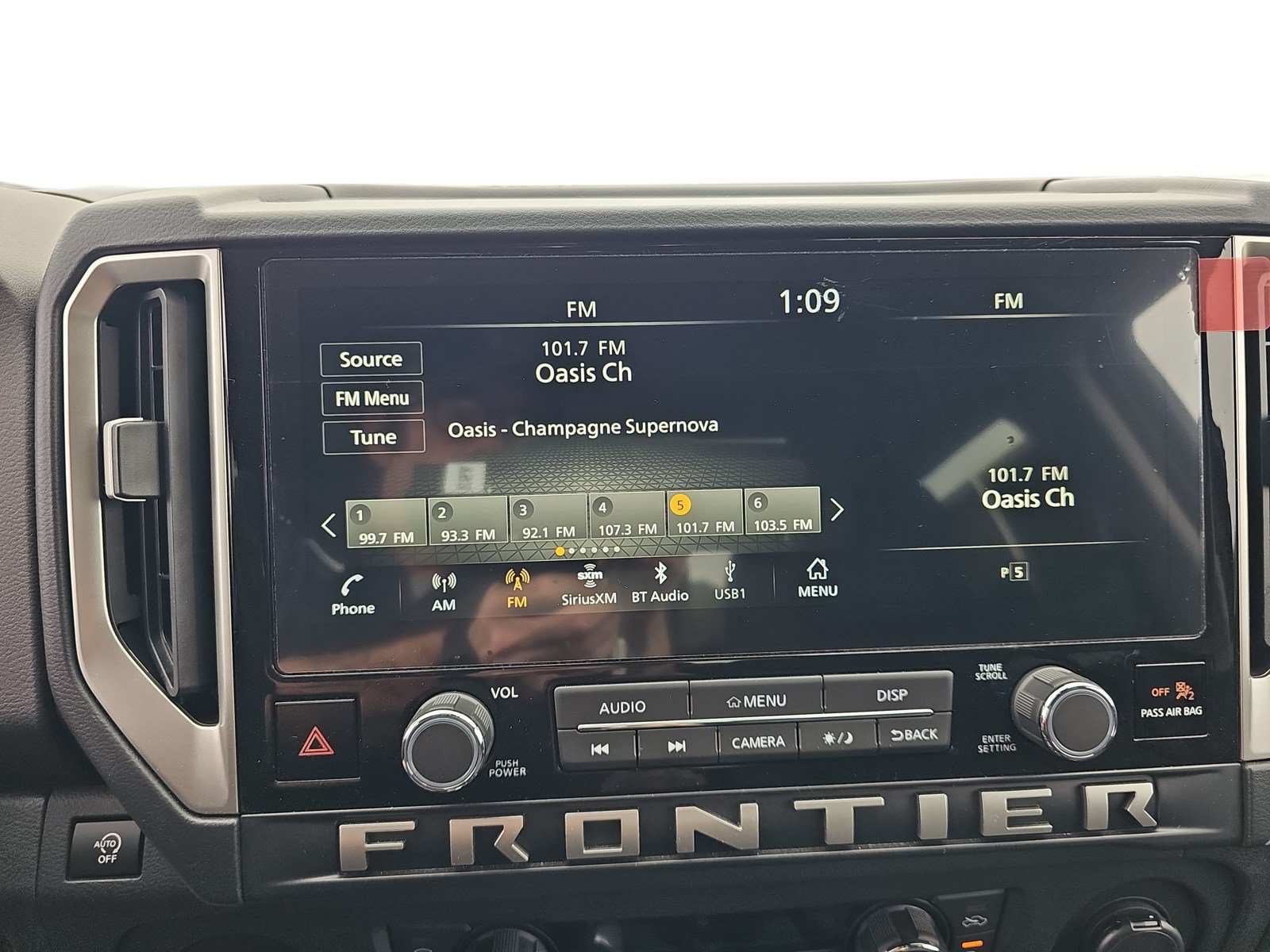 Used 2026 Nissan Frontier SV w/ SV Convenience Package RWD image 18