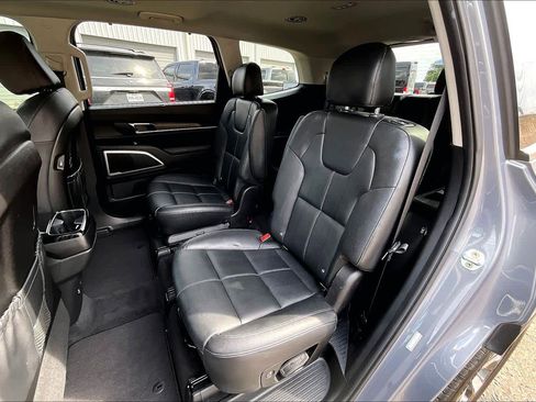 Used 2021 Kia Telluride EX w/ EX Premium Package image 23
