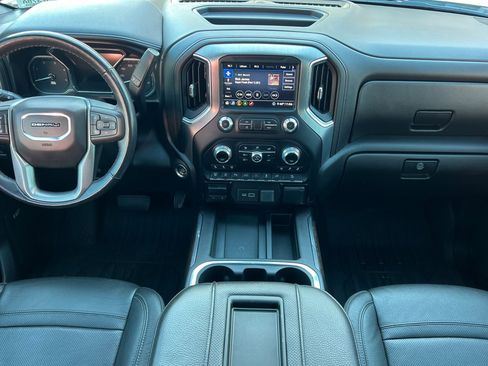 Used 2020 GMC Sierra 3500 Denali w/ Denali Ultimate Package image 17