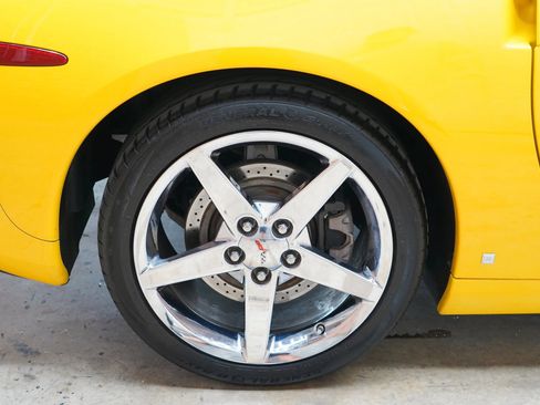 Used 2007 Chevrolet Corvette Coupe w/ Preferred Equipment Group RWD image 54