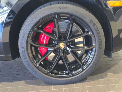 Used 2025 Porsche Macan GTS AWD/4WD image 11