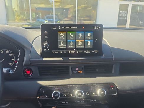 Used 2023 Honda Pilot TrailSport image 7