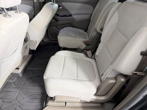 Certified 2020 Chevrolet Traverse LT FWD image 20