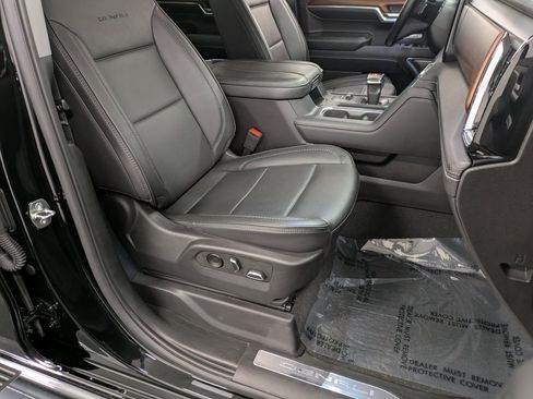 Used 2023 GMC Sierra 1500 Denali w/ Technology Package image 28