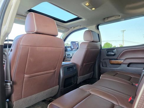 Used 2016 Chevrolet Silverado 2500 High Country w/ Duramax Plus Package AWD/4WD image 24