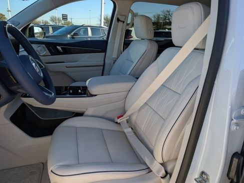 New 2026 Buick Enclave Avenir w/ Super Cruise Package FWD image 18