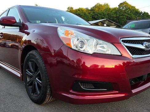 Used 2010 Subaru Legacy 2.5i Premium AWD/4WD image 21