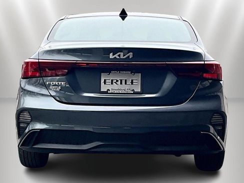 Used 2022 Kia Forte LXS image 6