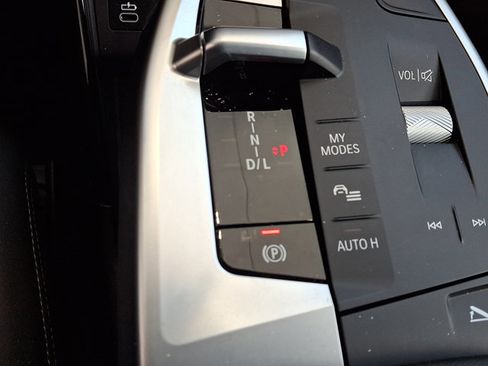 Certified 2025 BMW X1 xDrive28i w/ Convenience Package image 14