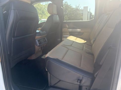 Used 2024 Ford F350 Lariat w/ Lariat Ultimate Package AWD/4WD image 10