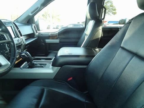 Used 2019 Ford F150 Lariat w/ Equipment Group 502A Luxury image 11