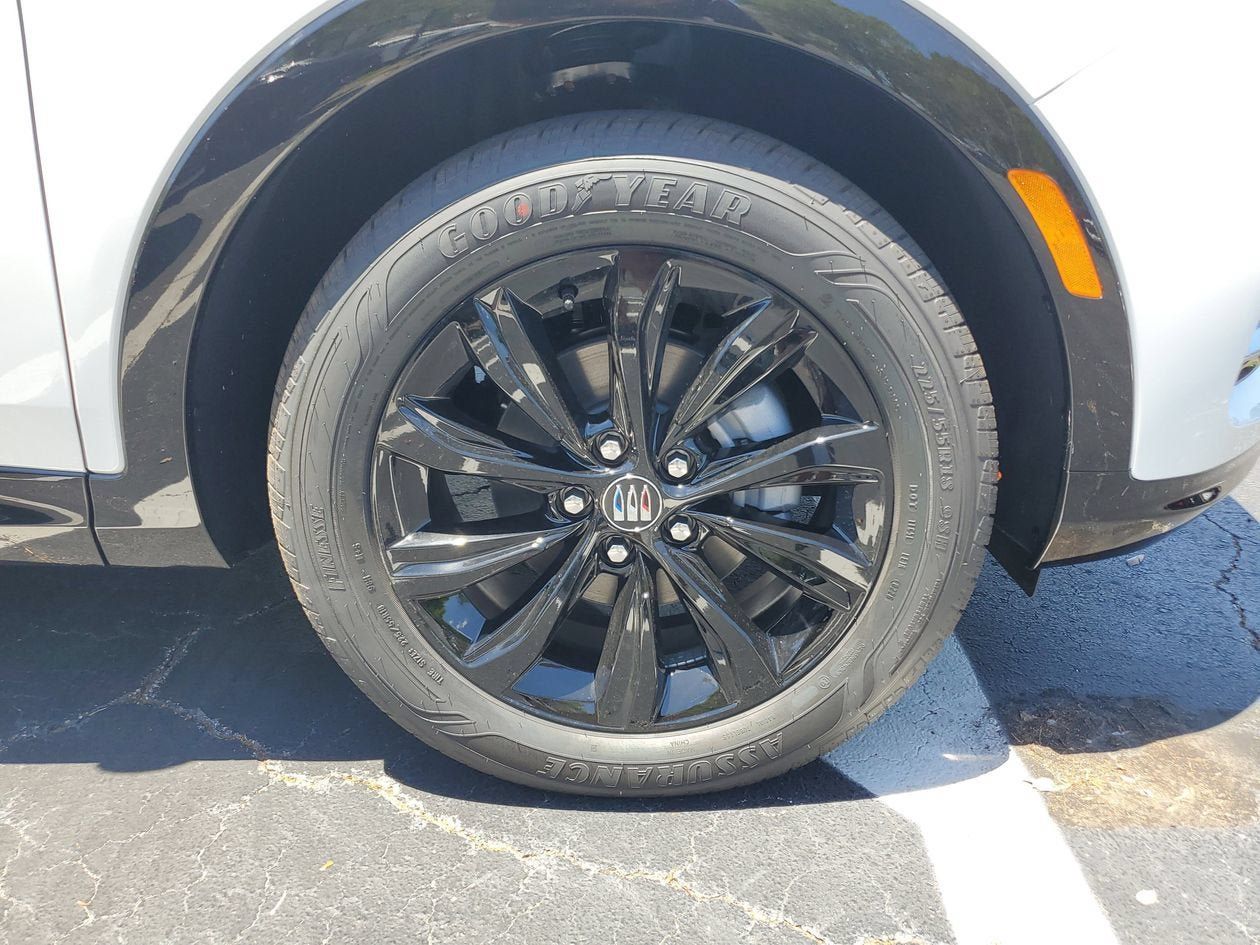 New 2026 Buick Envista Sport Touring w/ Convenience I Package FWD image 6